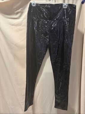 Shiny Black High-Waist Leggings